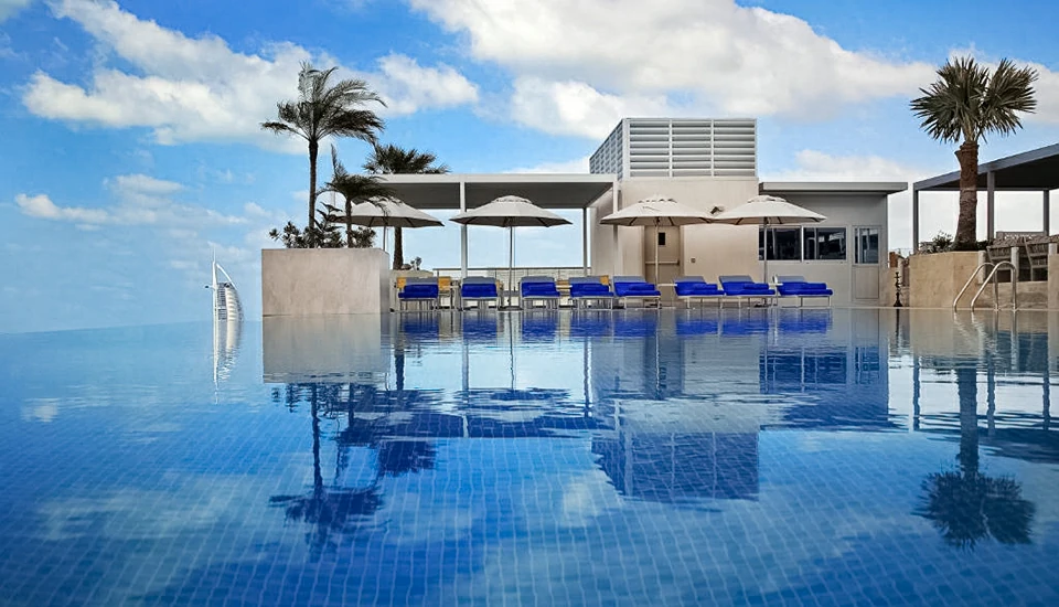 هتل گرند کازموپولیتن دبی